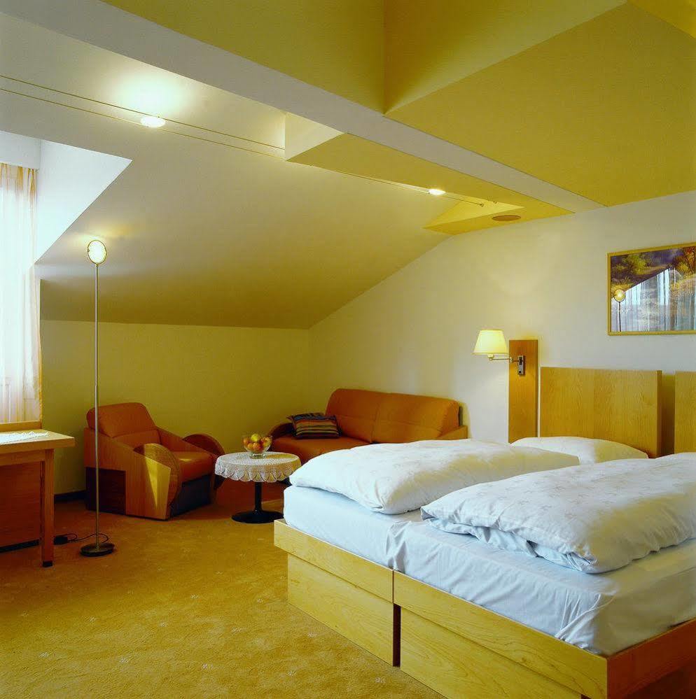 Hotel Krone - Eat, Drink, Stay ブレッサノーネ エクステリア 写真